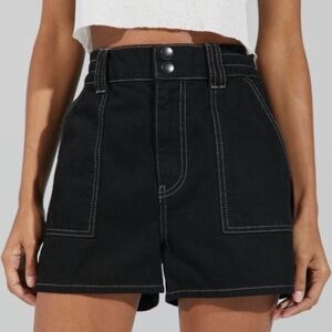 Urban Outfitters BDG Black Skate Shorts White Contrast Stitching Size Medium 🖤